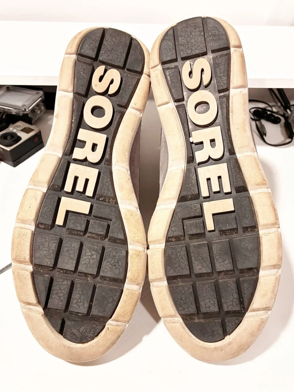 Sorel Boots NL-3039-052 Explorer Joan Shearling Gray Leather Bootie Size 11